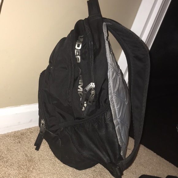 Under armor bookbag - Picture 2 of 4